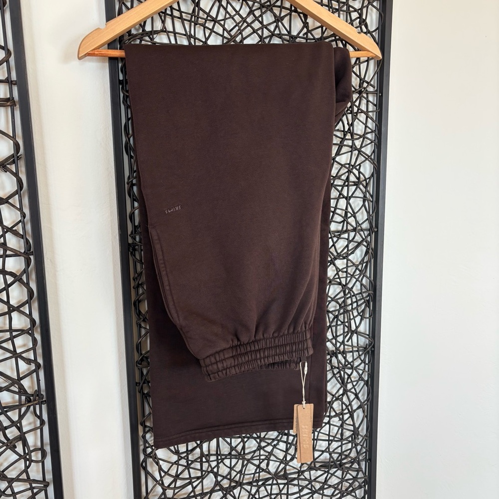 SKIMS Boyfriend Fleece Baggy Sweatpant in Espresso Size Small - Picture 11 of 16